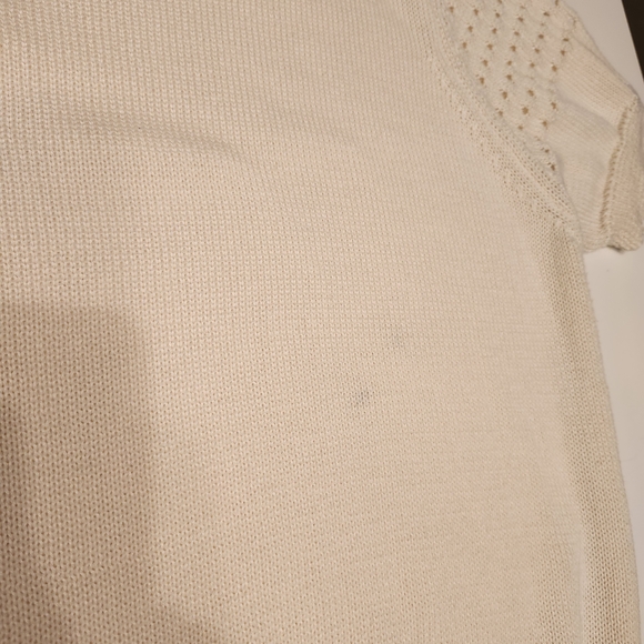 ✨ Classic Cream Knit Sweater – Soft Textured Short Sleeve | Spring - Picture 7 of 9